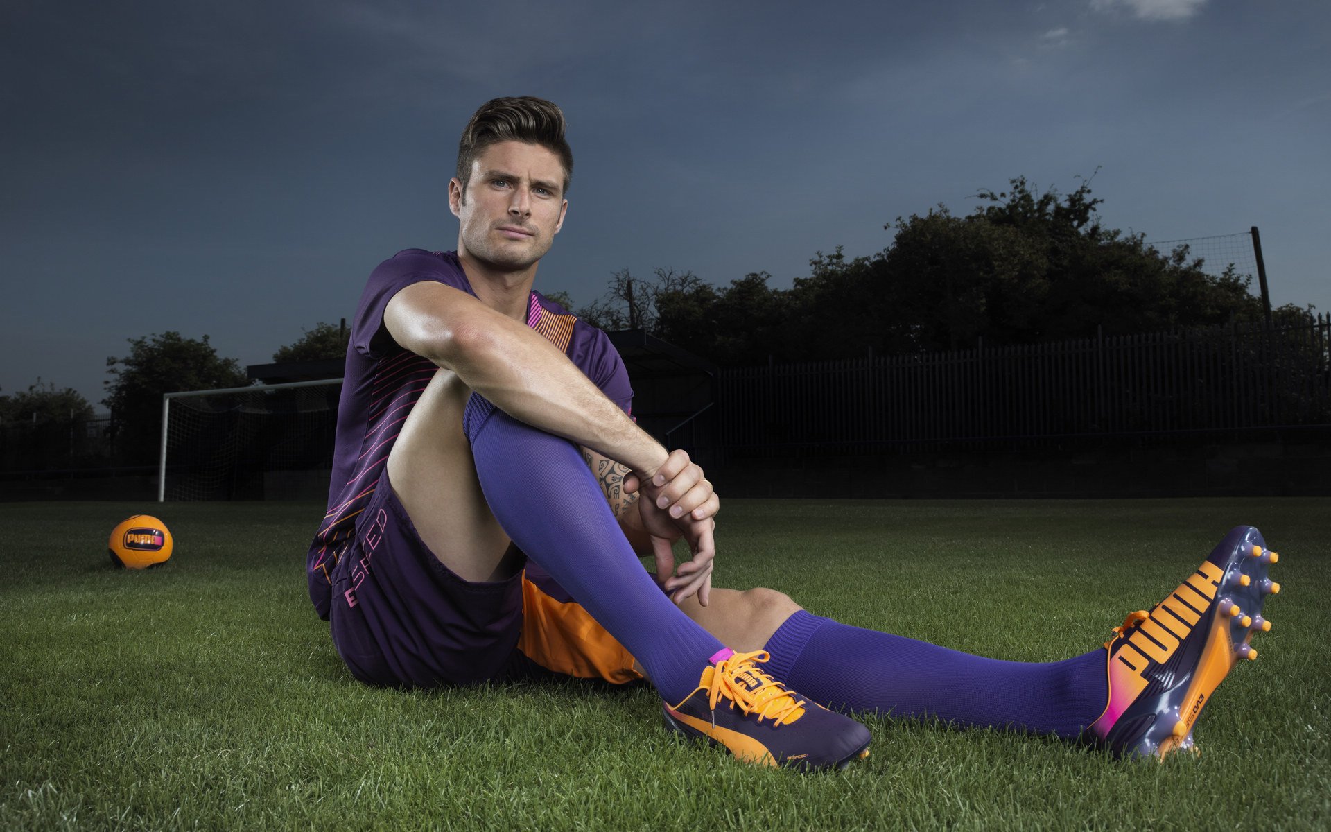 “安赫尔·巴尔博萨的灵活性与反应速度,助力阿根廷美洲狮队实现快速反击”