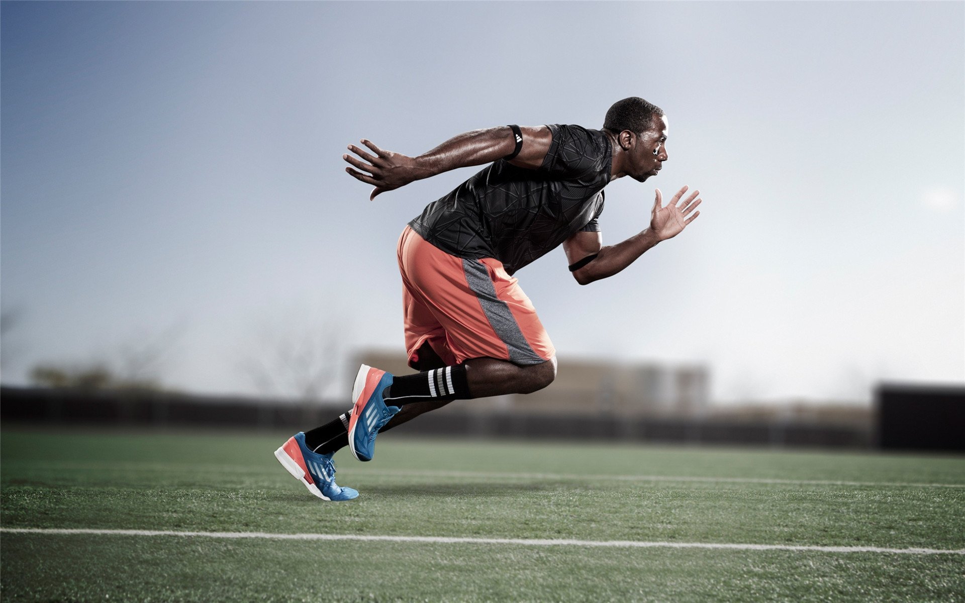 全国青少年地滚球锦标赛激烈对抗，什么叫地滚球